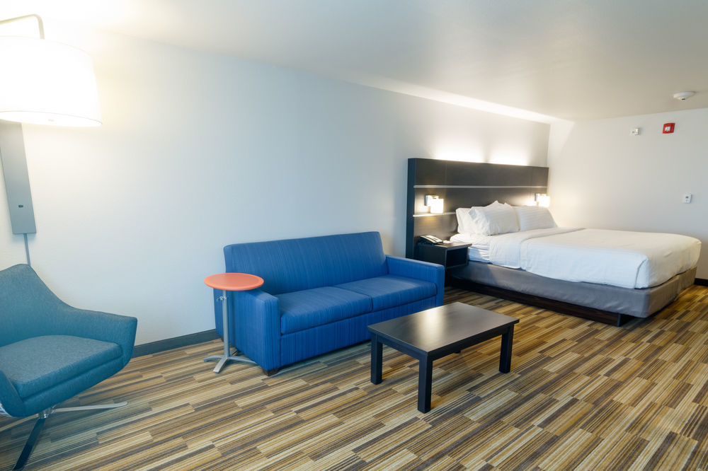 Holiday Inn Express & Suites Lincoln I - 80 By Ihg Buitenkant foto